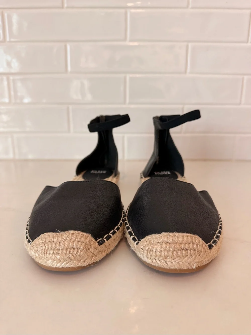 Eileen Fisher Lala Tumbled Leather Espadrille Flats in black size 7.5